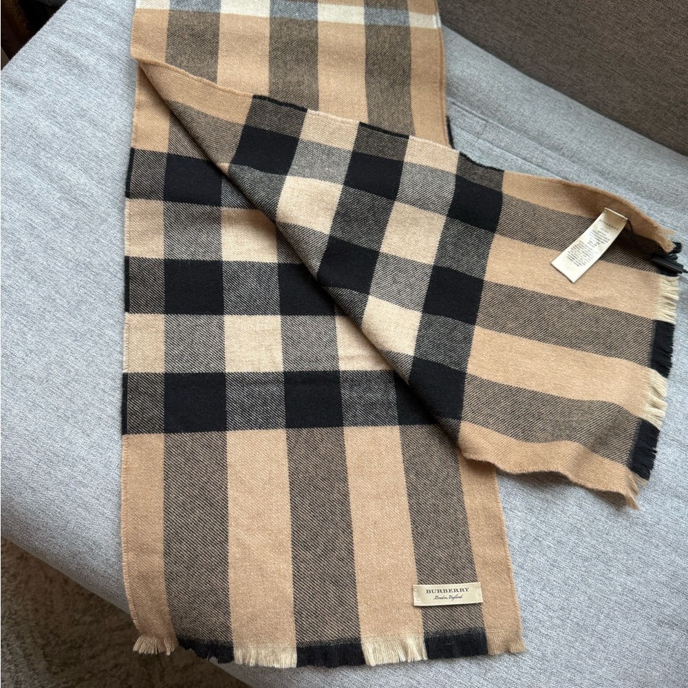 Burberry Cashmere/Wool Check Scarf